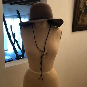 BROOKES BOSWELL wool hat